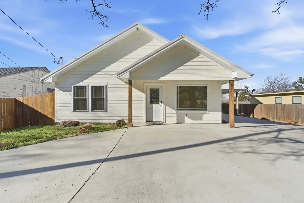 306 Dale Avenue, Stephenville, TX 76401 - #1