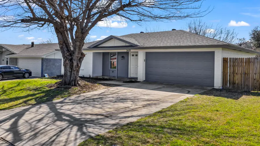 3432 Woodbridge Drive, Forest Hill, TX 76140 - #2