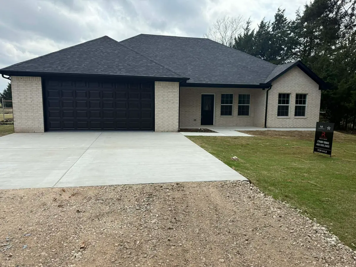 905 W Cardinal Street, Ector, TX 75439 - #1