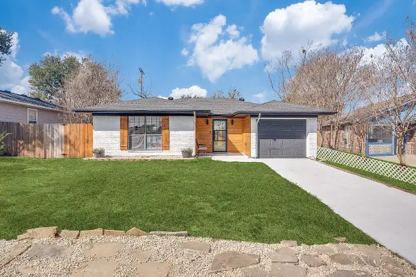 266 Lakeside Drive, Rockwall, TX 75032