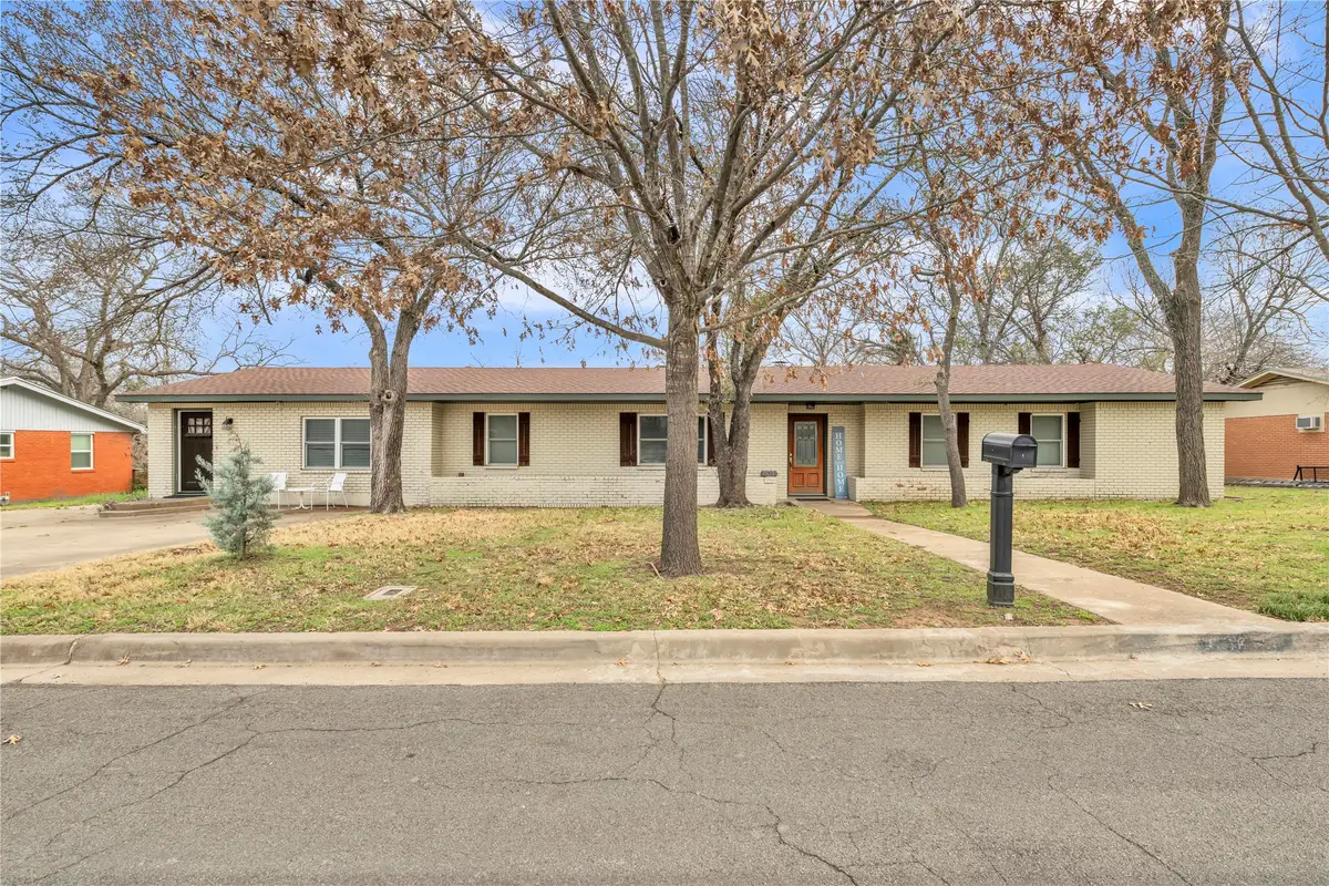 801 Arliss Drive, Woodway, TX 76712 - #1