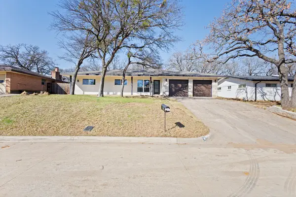 1117 Wade Drive, Bedford, TX 76022