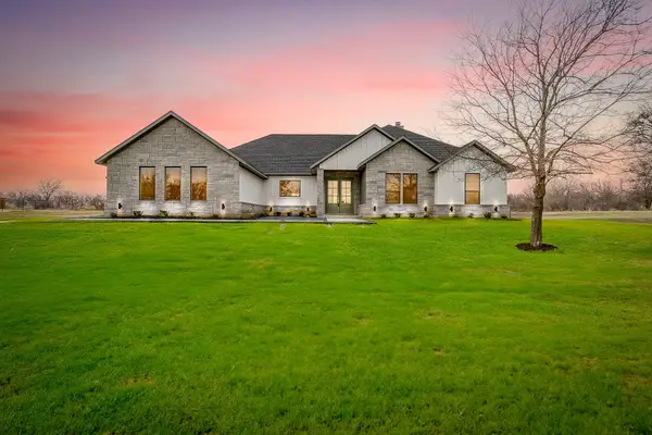 5524 Sledge Loop, Benbrook, TX 76126