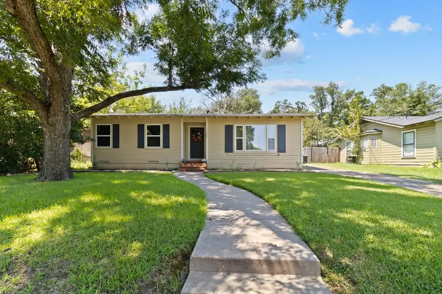 1424 Bowie Drive, Corsicana, TX 75110 - #2