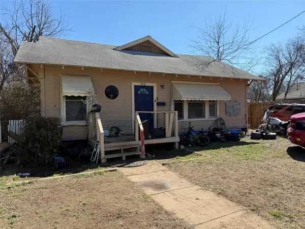1702 Avenue C, Brownwood, TX 76801
