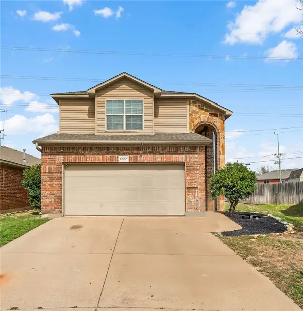 5300 Britton Ridge Lane, Fort Worth, TX 76179