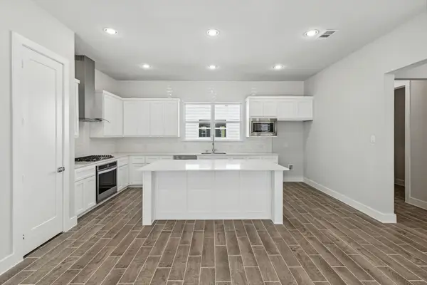 2534 Carmelita Street, Dallas, TX 75212