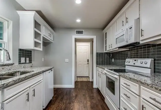 514 Hunters Glen Street, Lewisville, TX 75067 - #3