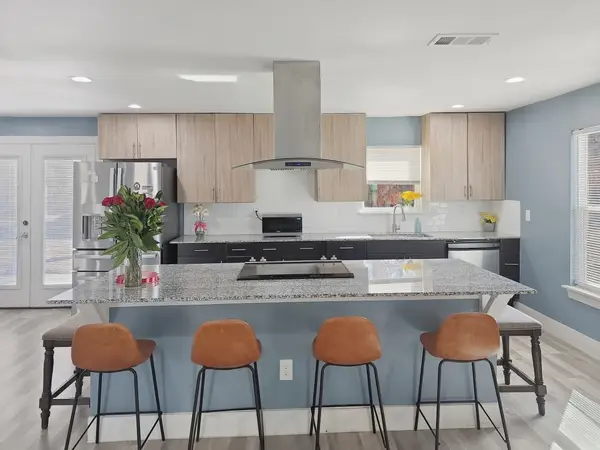 613 Wild Valley Drive, Quinlan, TX 75474