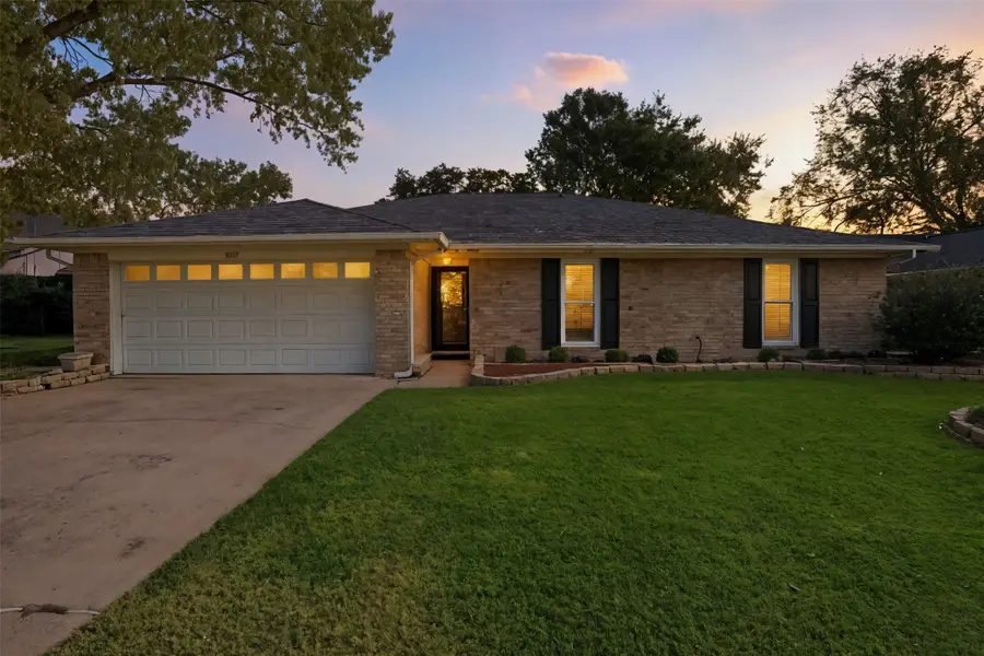 2217 Honey Creek Lane, Arlington, TX 76006 - #2