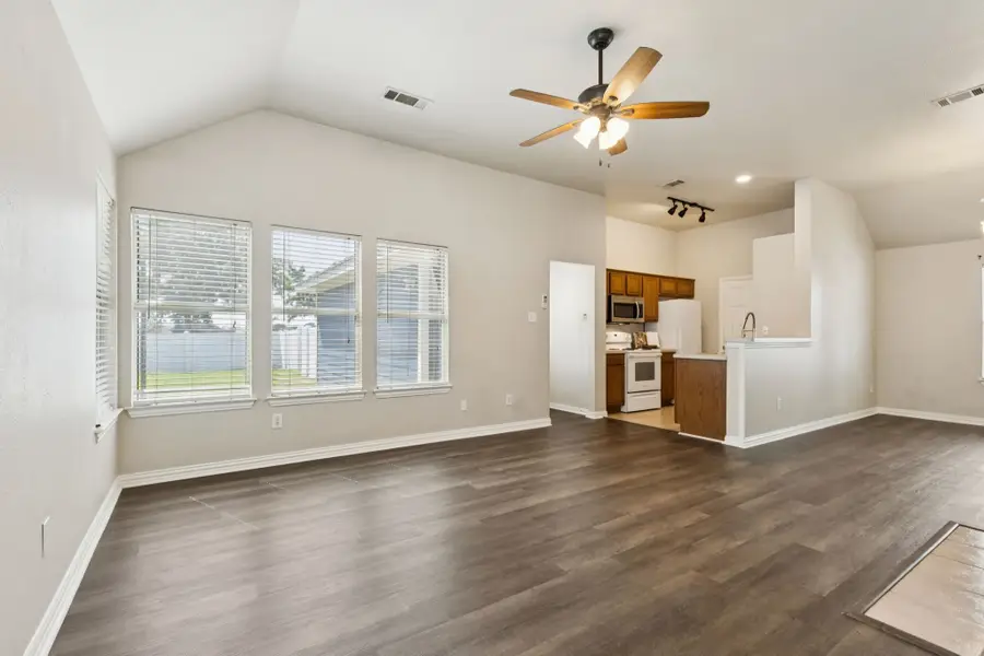 1425 Devonshire Drive, Aubrey, TX 76227 - #3