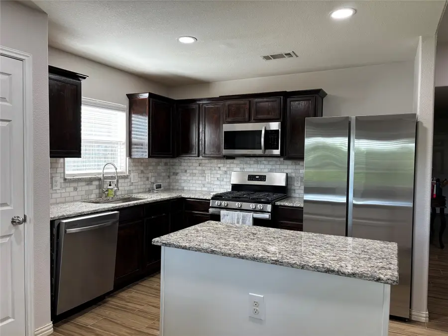 313 Misty Mountain Drive, Fort Worth, TX 76140 - #2