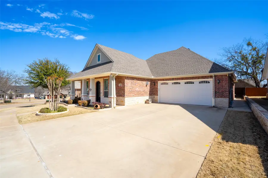 300 Turner Circle, Granbury, TX 76048 - #3