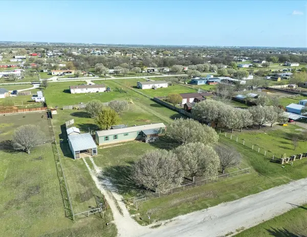 11205 Pikes Peak, Venus, TX 76084