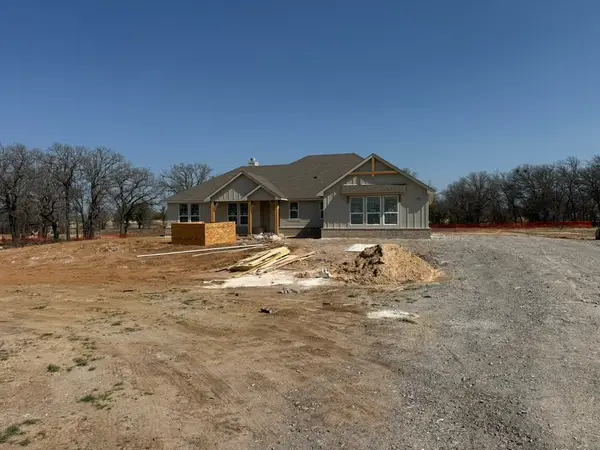156 Oak Grove Way, Springtown, TX 76082