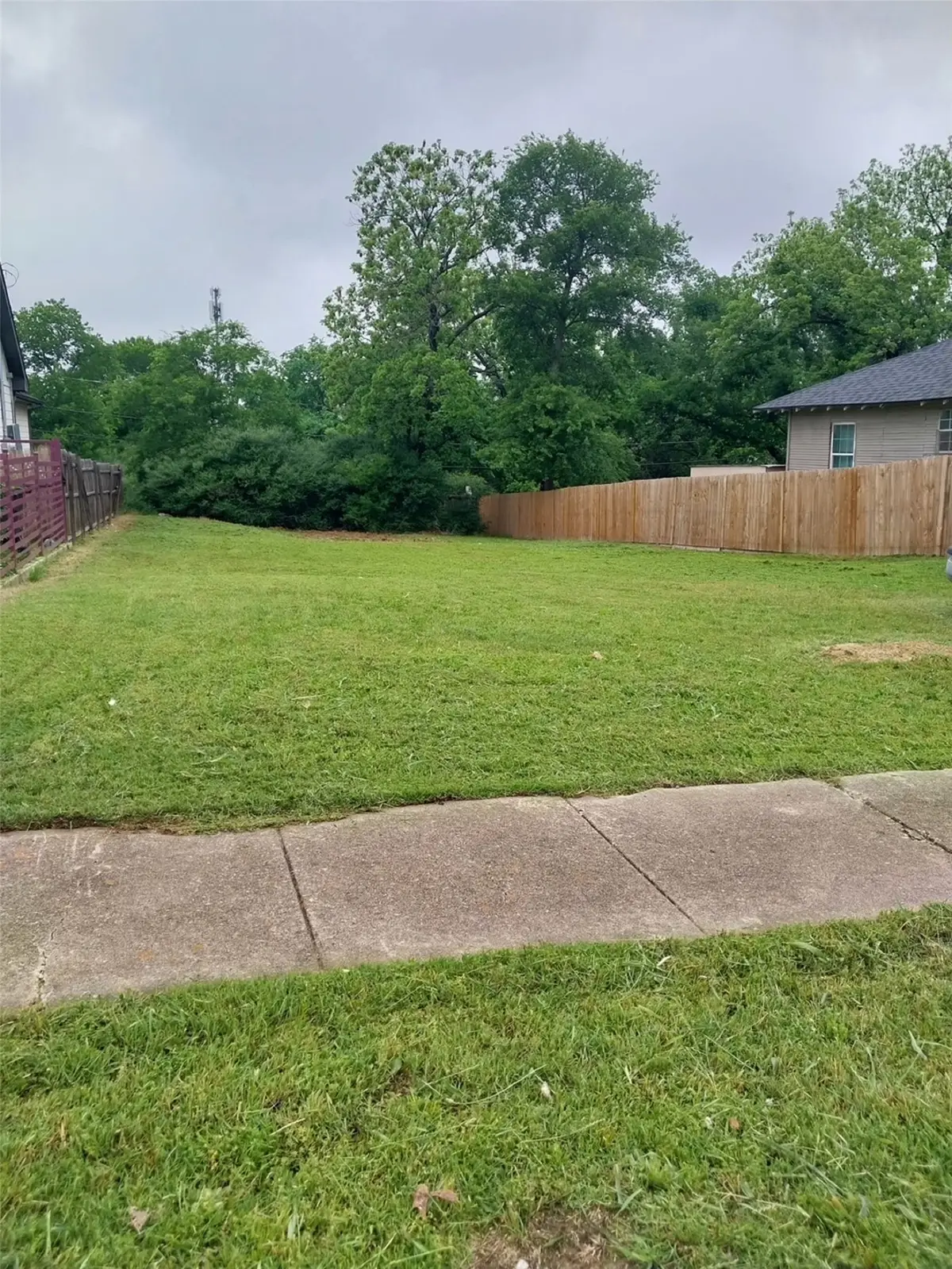 1339 E Magnolia Avenue, Fort Worth, TX 76104 - #1