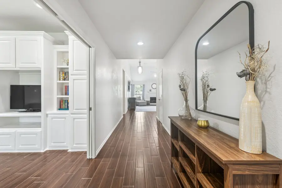 3446 Spring Willow Drive, Grapevine, TX 76051 - #2