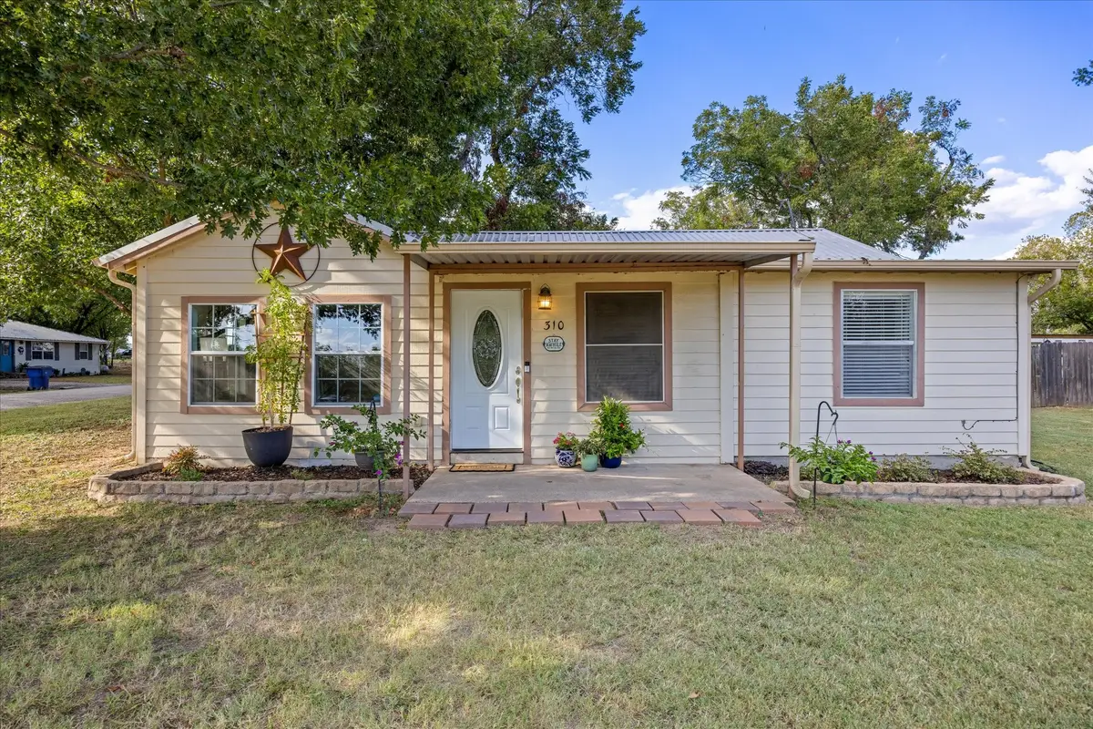 310 W 6th Street, Tolar, TX 76476 - #1