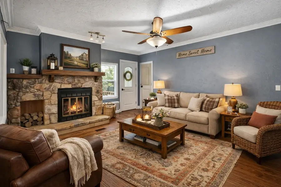 1050 Stadium Drive, Joshua, TX 76058 - #3