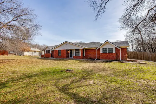306 Valley Trail Drive, Weatherford, TX 76087