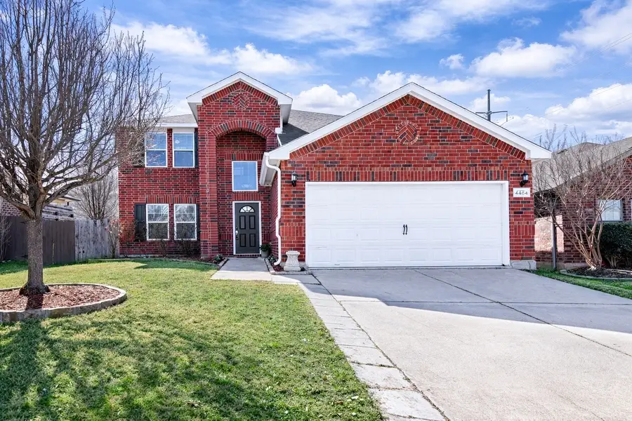 4404 Grassy Glen Drive, Fort Worth, TX 76244 - #2