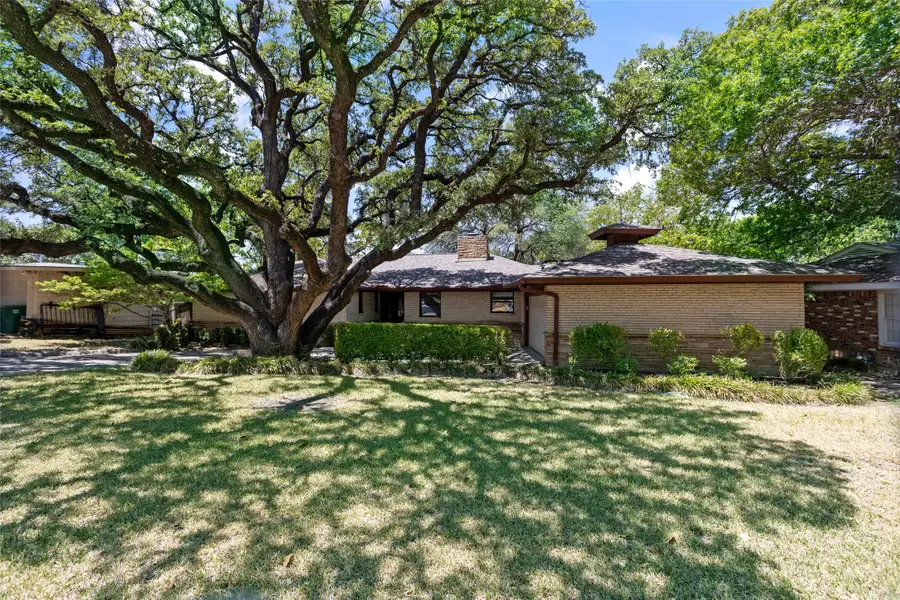 4224 Westmont Court, Fort Worth, TX 76109 - #2