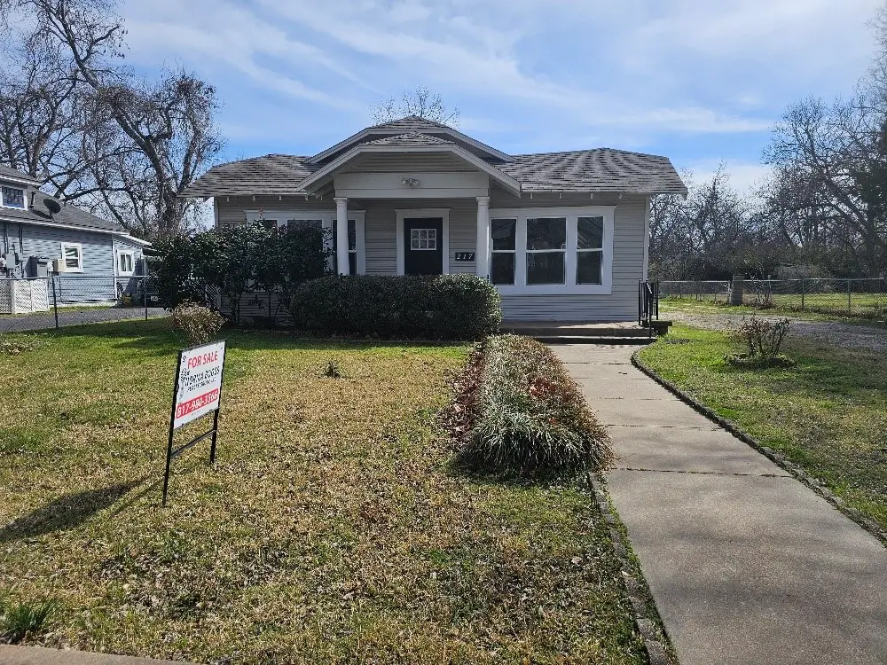 217 W Heard Street, Cleburne, TX 76033 - #1