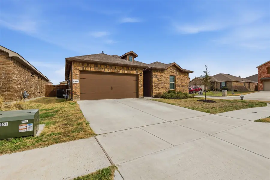 8300 Twisted Pine Way, Fort Worth, TX 76131 - #2