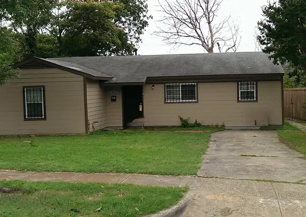 5843 Bluffman Drive, Dallas, TX 75241