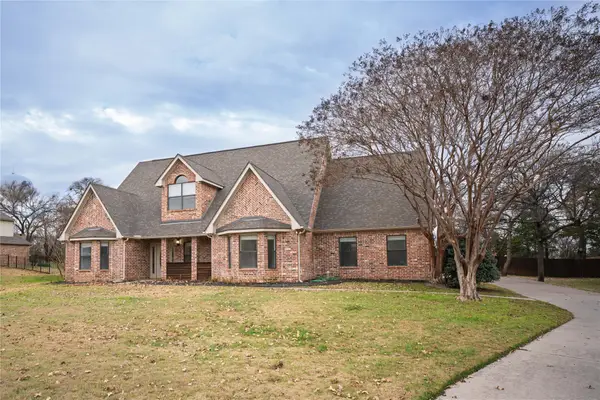 250 Timberleaf Drive, Lewisville, TX 75077
