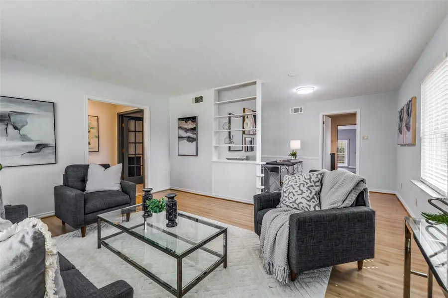 8024 Hunnicut Road, Dallas, TX 75228 - #2