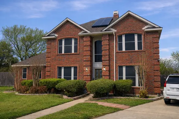 1005 Twin Creek Drive, DeSoto, TX 75115