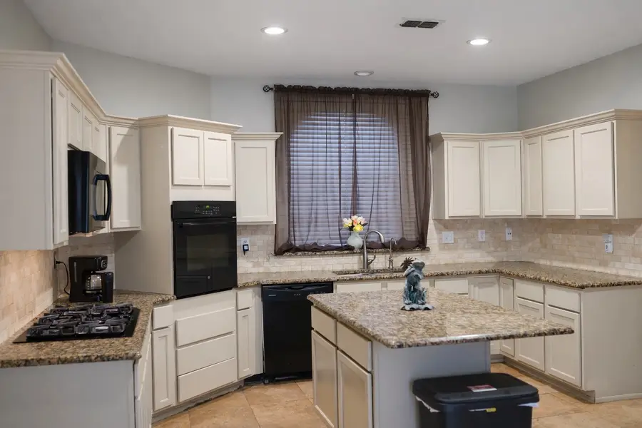 1005 Twin Creek Drive, Desoto, TX 75115 - #2