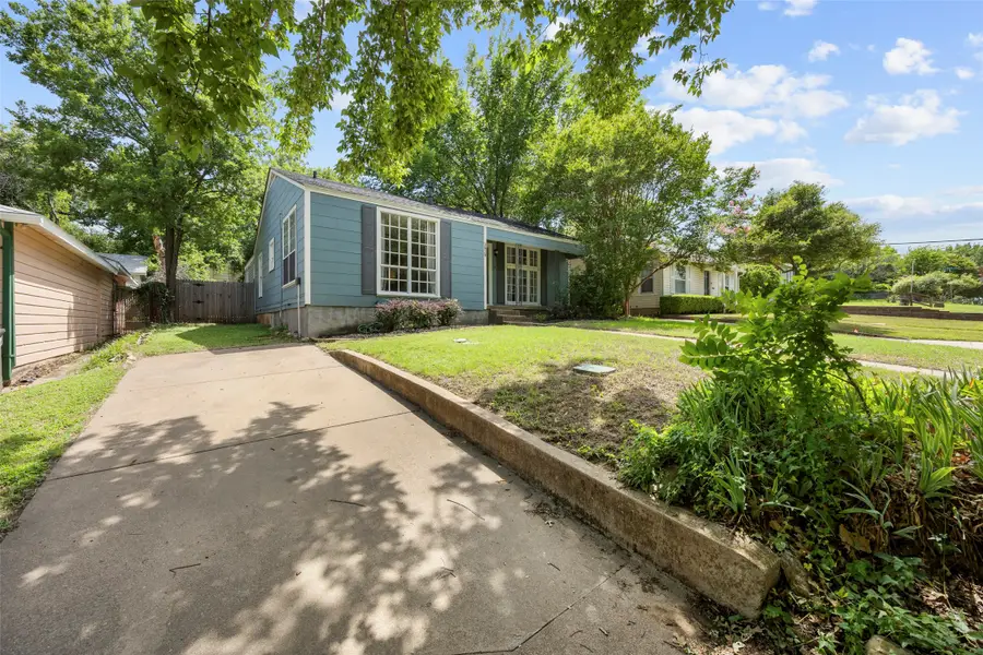 3829 Byers Avenue, Fort Worth, TX 76107 - #2