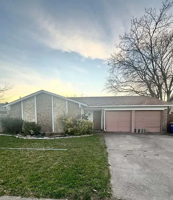 7533 Meadowlark Lane N, Watauga, TX 76148