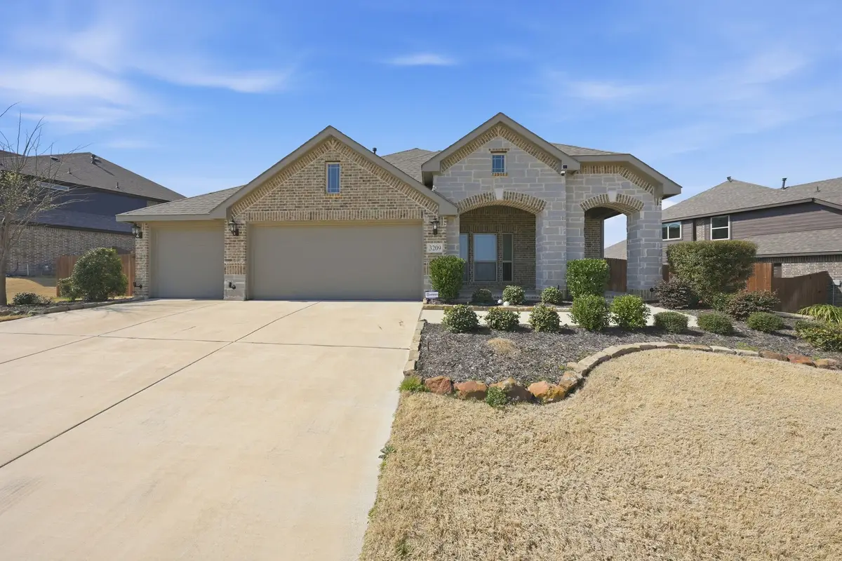 3209 Rosewood Drive, Glenn Heights, TX 75154 - #1