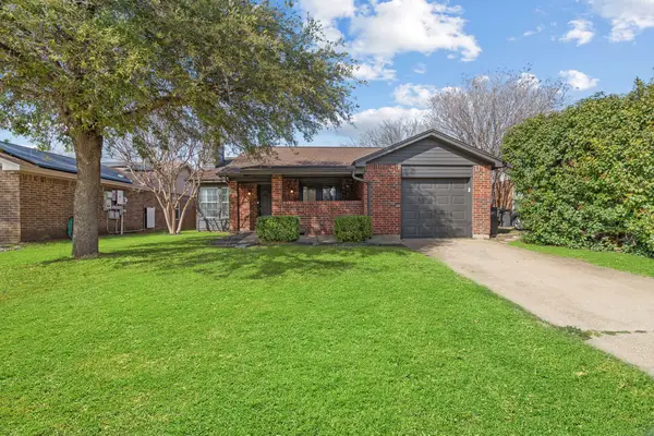 4617 Bracken Drive, Fort Worth, TX 76137