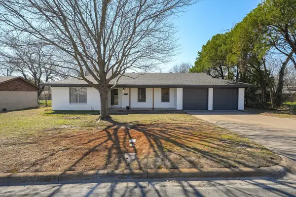 8117 Redwood Drive, Benbrook, TX 76116