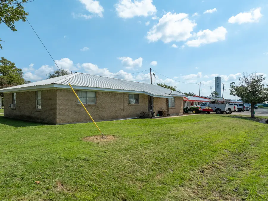 312 W Live Oak, Malone, TX 76660 - #2