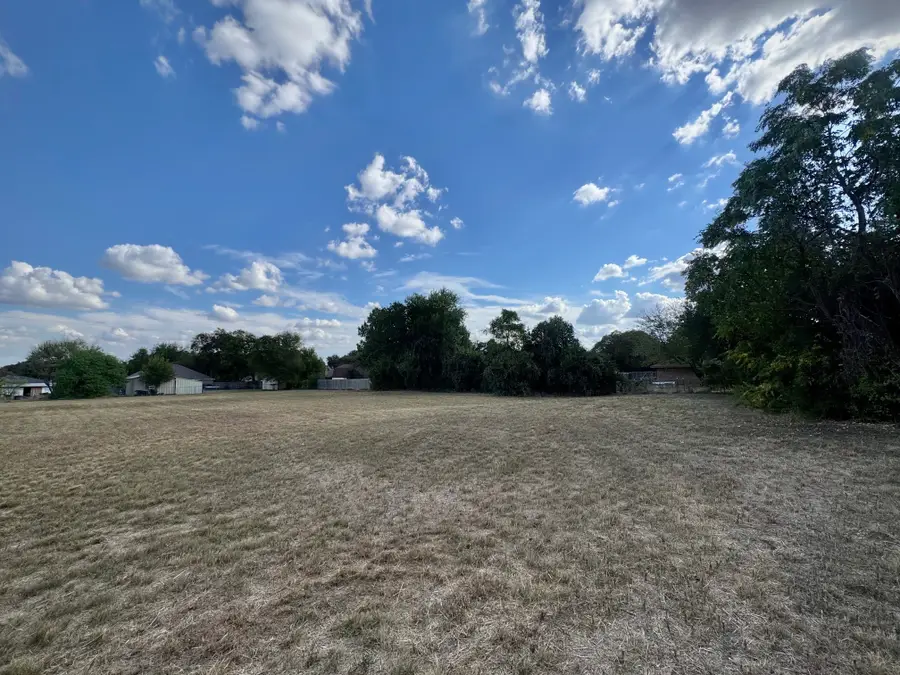 325 Ivy Lane, Hewitt, TX 76643 - #3