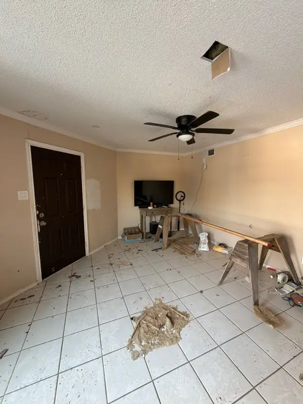 9809 Walnut Street #208, Dallas, TX 75243