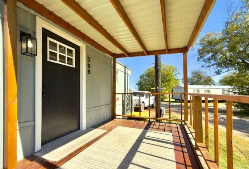 309 W Bryant Street, Elm Mott, TX 76640 - #1