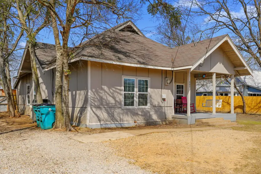 607 E 8th Street, Kemp, TX 75143 - #2