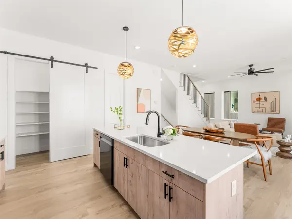 2015 N Prairie Avenue #107, Dallas, TX 75204