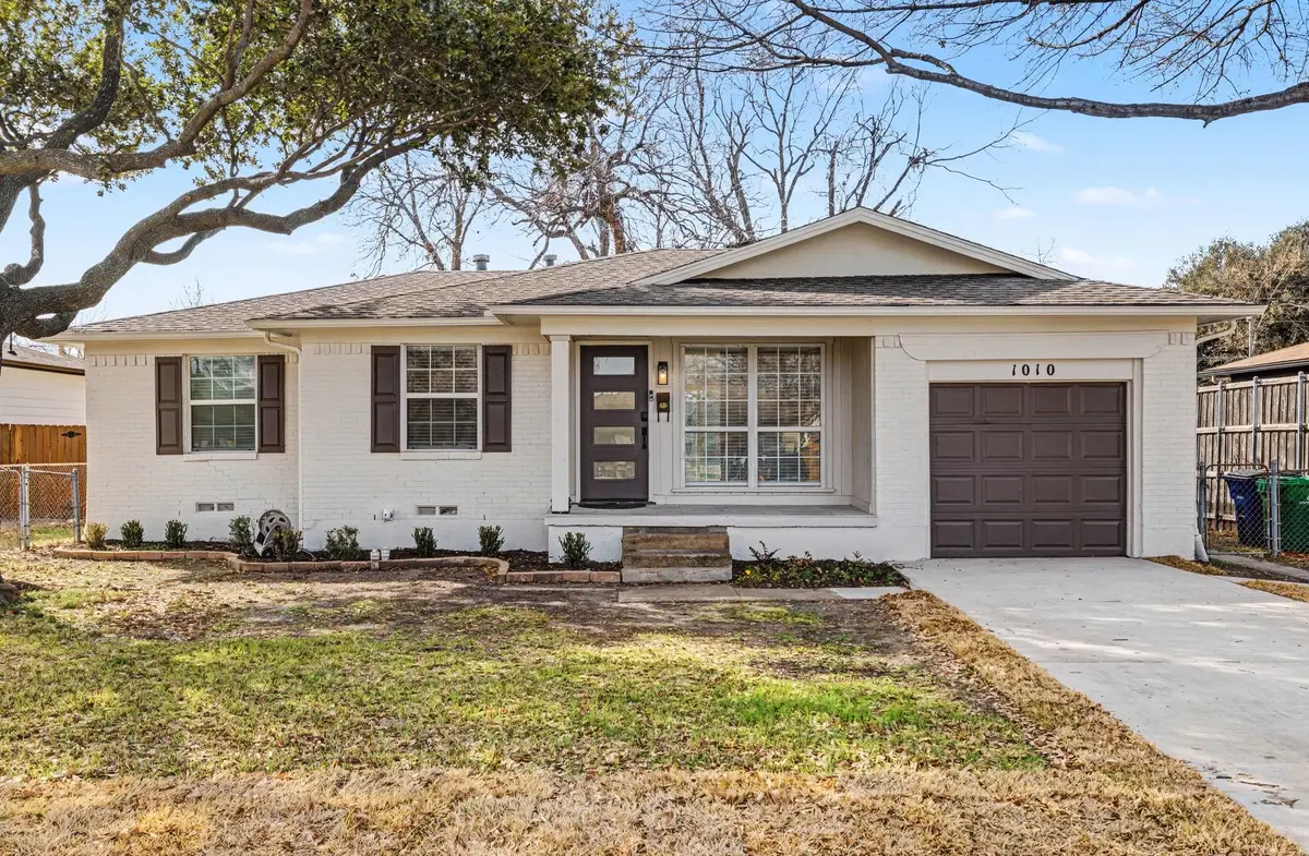 1010 Noble Avenue, Carrollton, TX 75006 - #1