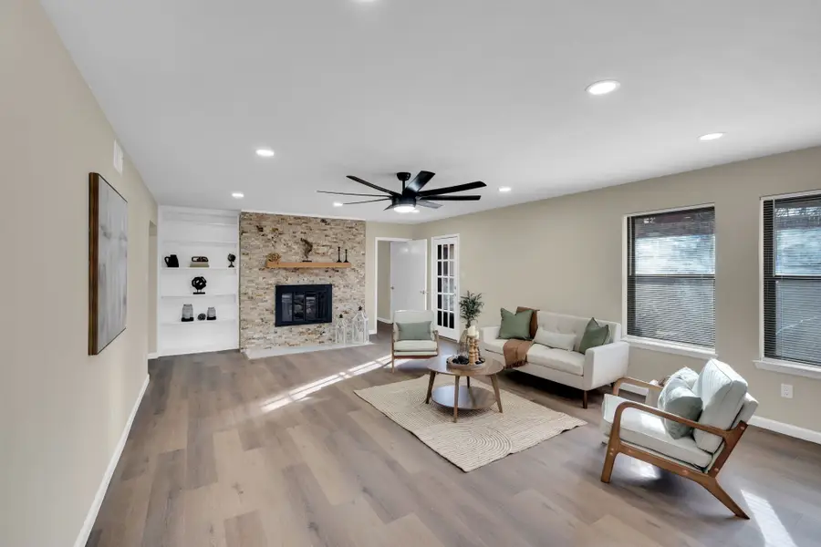 1705 Northtown Drive, Grand Prairie, TX 75050 - #2