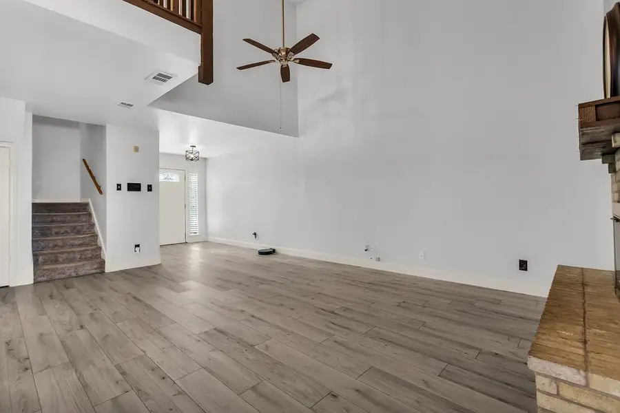 709 Royal Oaks Drive, Garland, TX 75040 - #3