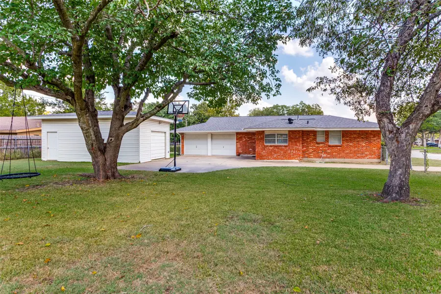 240 Smith Street, Burleson, TX 76028 - #3