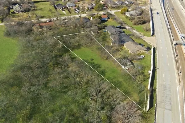 1 Park Square E, Grand Prairie, TX 75050