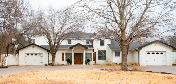 917 East Street, Graham, TX 76450